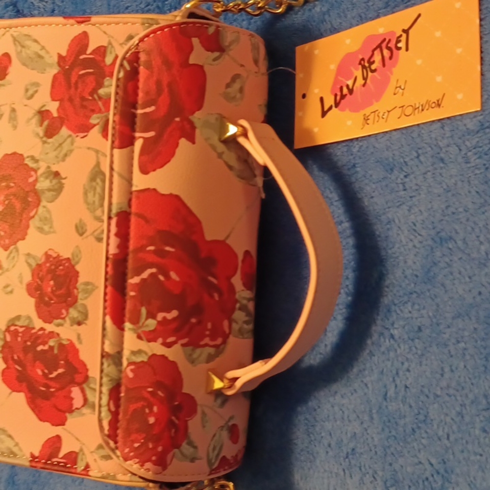 NWT Betsey Johnson floral crossbody purse ๐ Great for gift! Offers welcome! - Picture 7 of 10